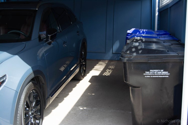 Linear Garage (down)